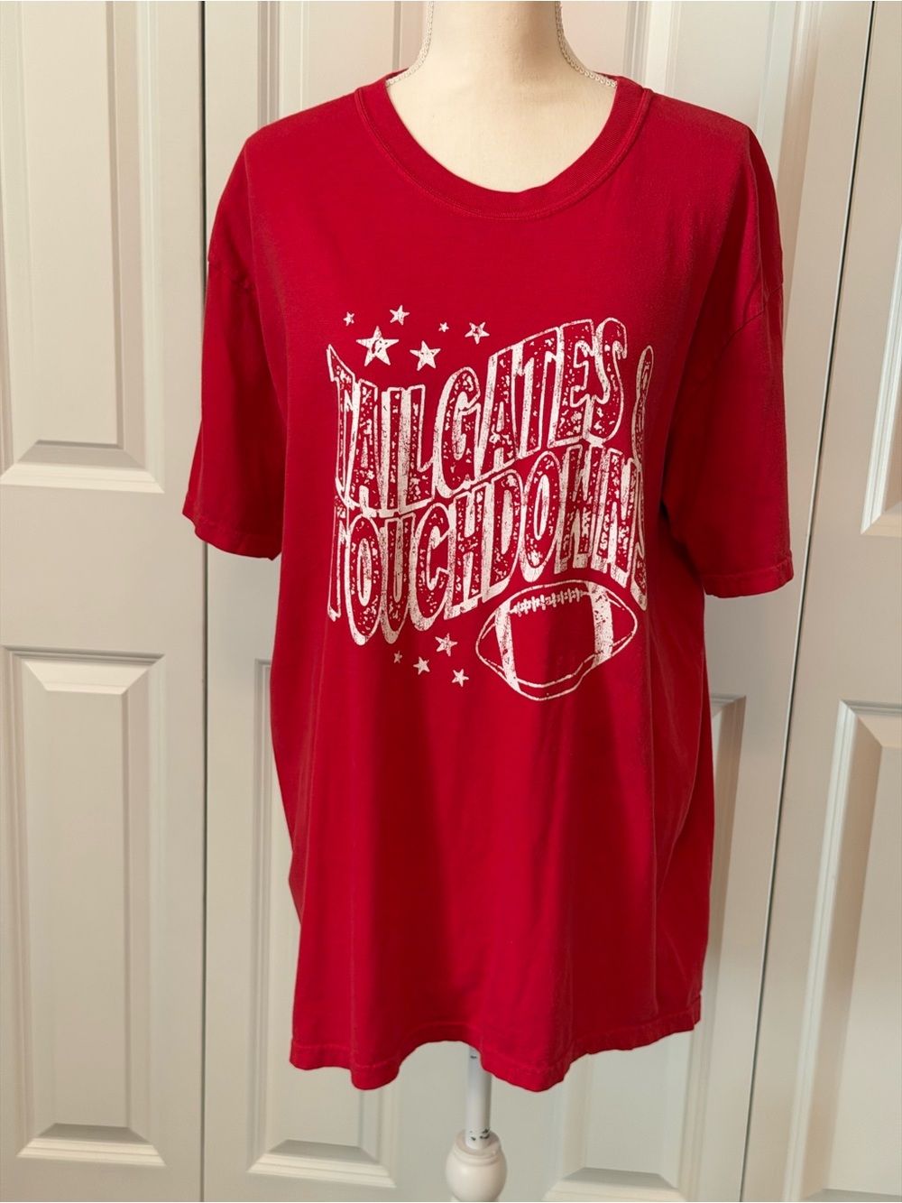 Comfort Colors Red Tailgate & Touchdowns Women’s Graphic Tee Size XL EUC